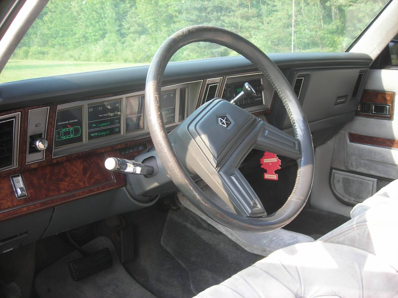 Illustration for article titled Would You Consider $3,750 For This 1984 Chrysler Executive Sedan To Be A Stretch?